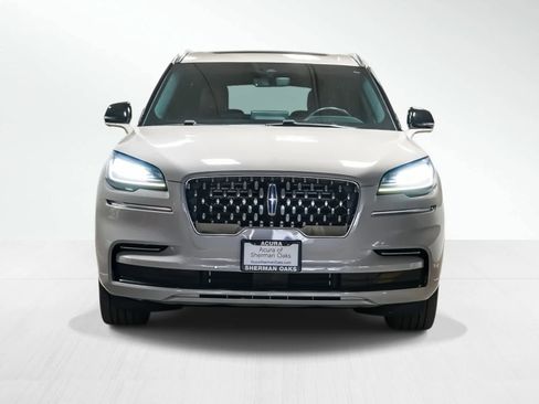 Used 2023 Lincoln Aviator Grand Touring w/ Class IV Trailer Tow Package image 2