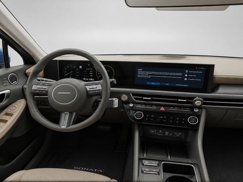 Used 2025 Hyundai Sonata Limited FWD image 12