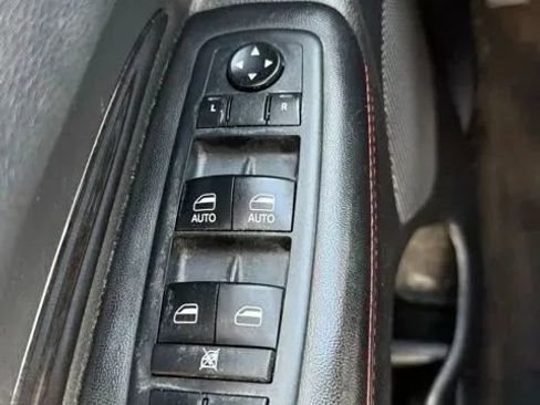 Used 2013 Dodge Durango R/T w/ Entry Nav/Commuter Group RWD image 19