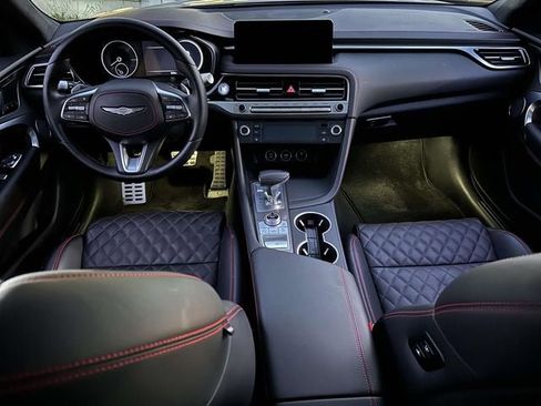 Used 2025 Genesis G70 3.3T Advanced w/ Sport Prestige Package image 18