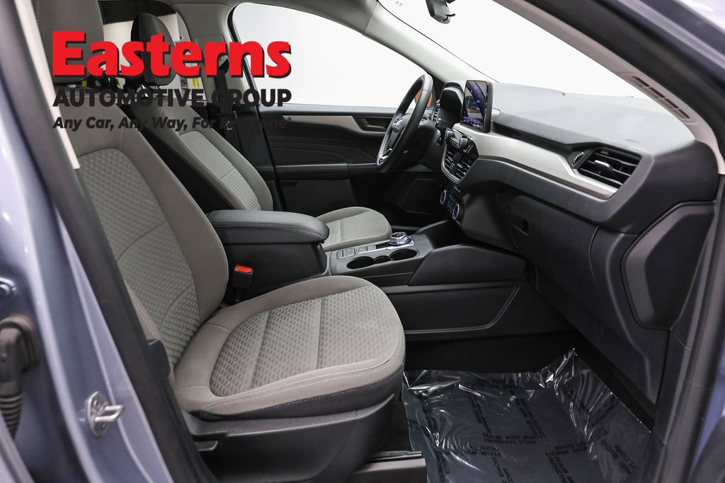 Used 2022 Ford Escape SE w/ Convenience Package FWD image 27