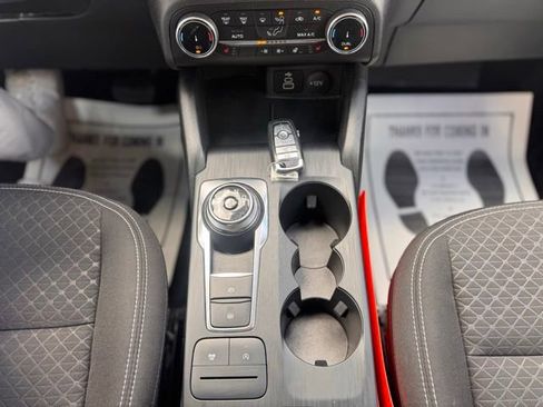 Used 2024 Ford Escape Active AWD/4WD image 17