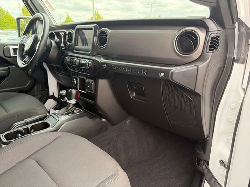 Used 2023 Jeep Wrangler Sport AWD/4WD image 11