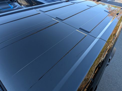 Used 2025 Ford Bronco Badlands image 14