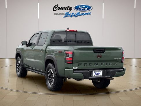 Used 2022 Nissan Frontier PRO-4X image 23