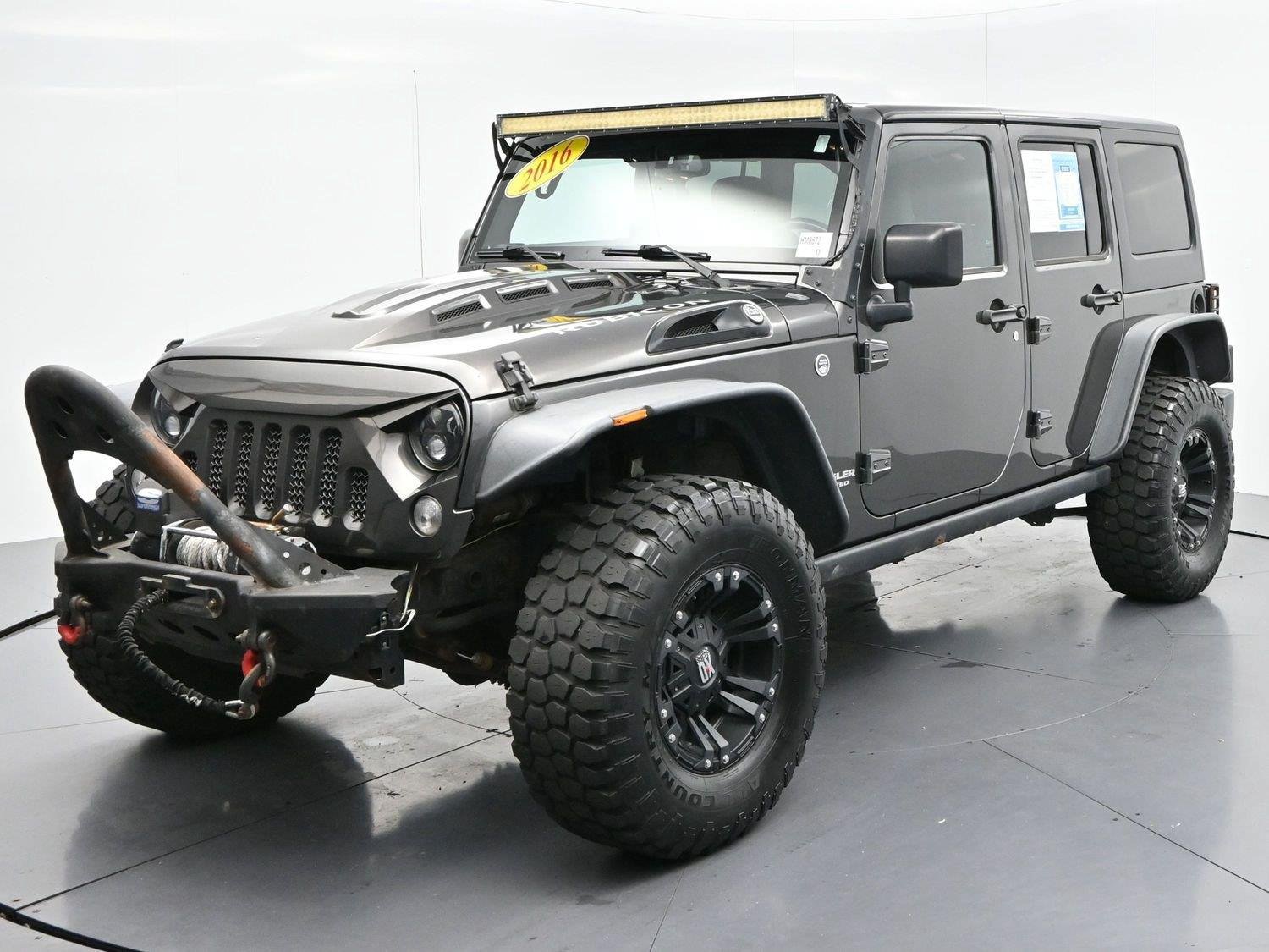 Used 2016 Jeep Wrangler Unlimited Rubicon w/ Dual Top Group AWD/4WD image 3