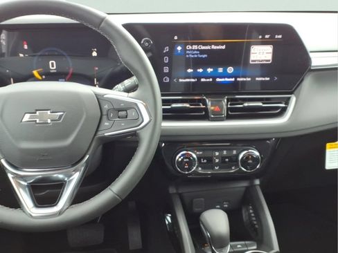 New 2026 Chevrolet TrailBlazer LT w/ Convenience Package FWD image 6