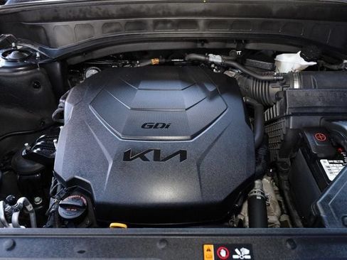 Used 2022 Kia Telluride LX FWD image 37
