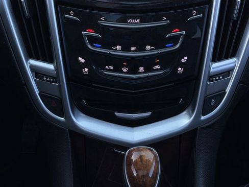 Used 2015 Cadillac SRX Premium image 20