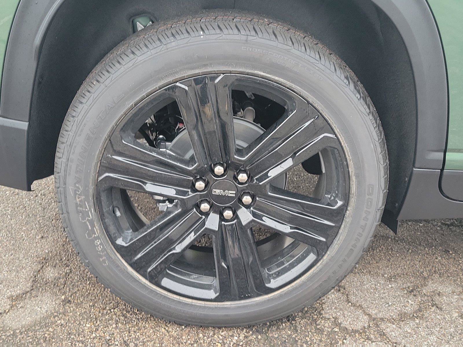 New 2027 GMC Acadia Elevation w/ Black Edition AWD/4WD image 5