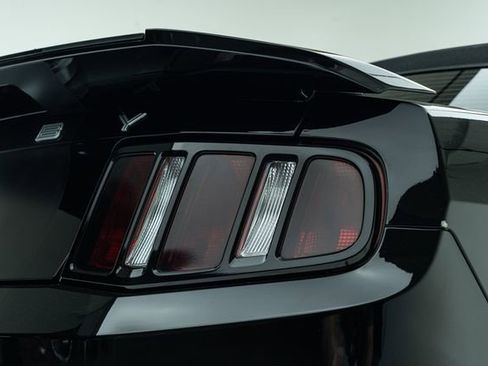 Used 2012 Ford Mustang Shelby GT500 w/ Electronics Pkg RWD image 16