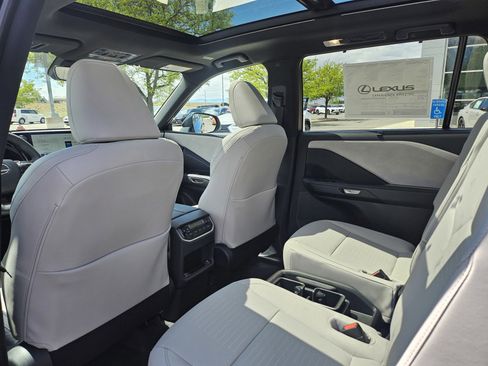 New 2026 Lexus TX 350 AWD image 16