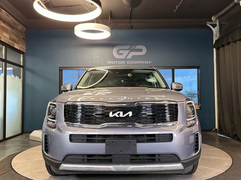Used 2022 Kia Telluride LX AWD/4WD image 8
