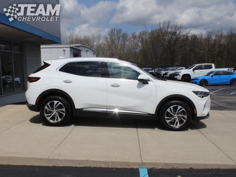 Used 2023 Buick Envision Essence AWD/4WD image 3