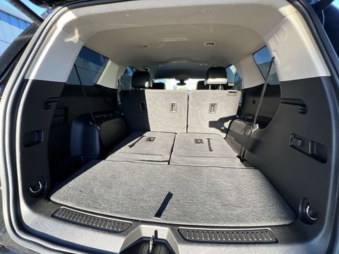 Certified 2023 GMC Acadia Denali image 25