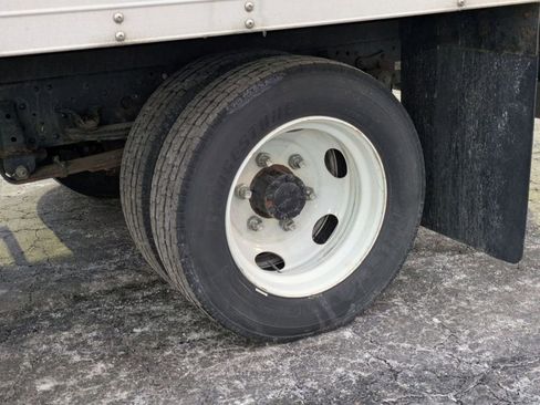 Used 2023 Chevrolet Low Cab Forward 5500XD image 14