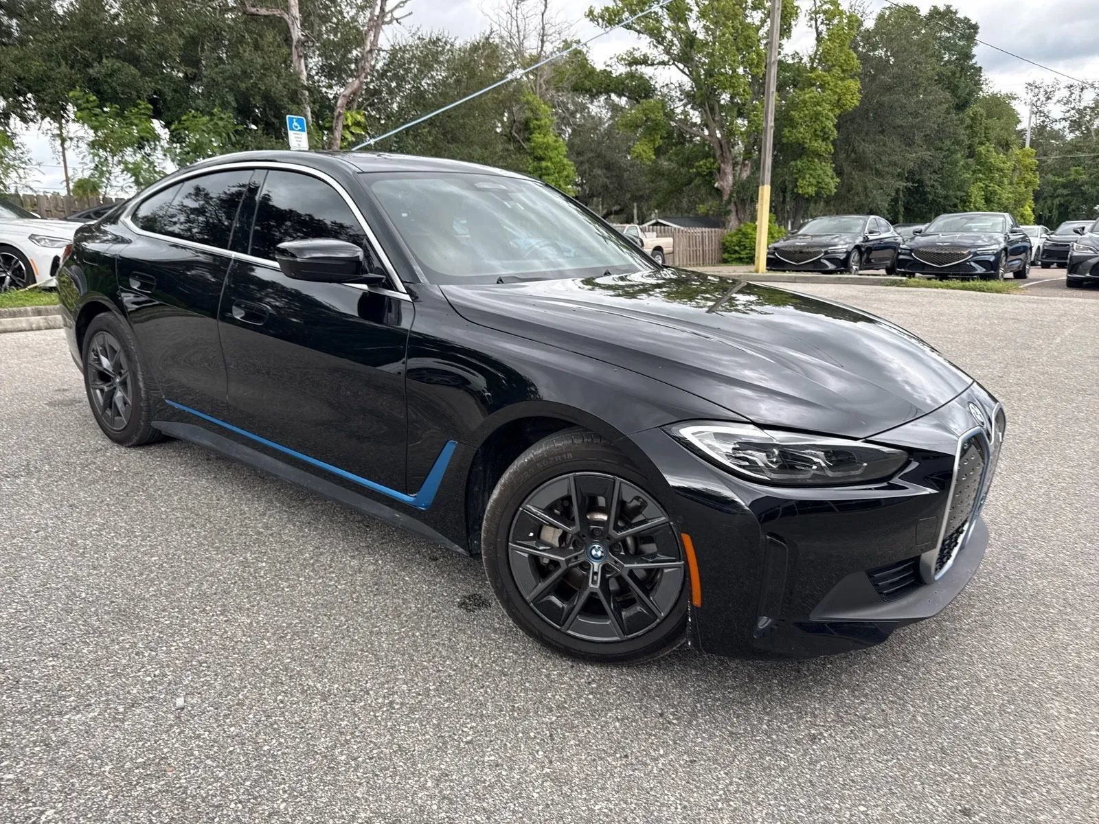 Used 2023 BMW i4 eDrive35 RWD image 6