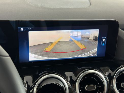Used 2026 Mercedes-Benz GLA 250 4MATIC image 19