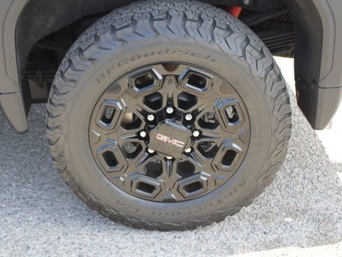 Used 2021 GMC Sierra 3500 Denali w/ Denali Ultimate Package AWD/4WD image 18