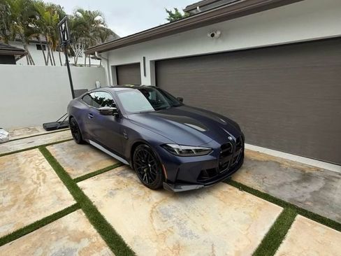 Used 2025 BMW M4 CS AWD/4WD image 3