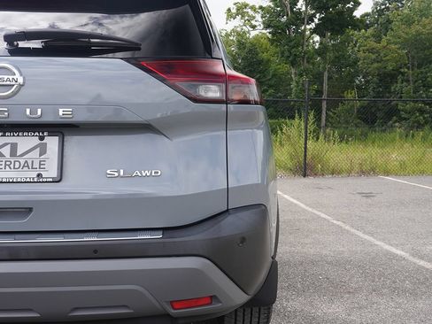 Used 2021 Nissan Rogue SL AWD/4WD image 16