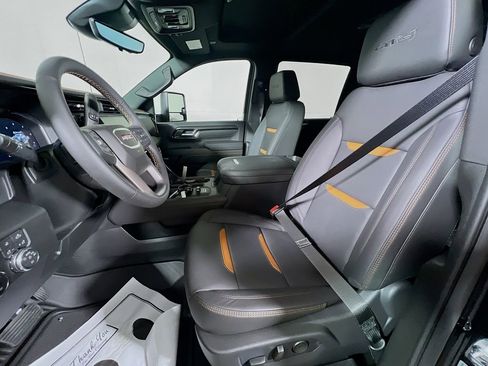 New 2026 GMC Sierra 3500 AT4 w/ AT4 Premium Plus Package AWD/4WD image 15