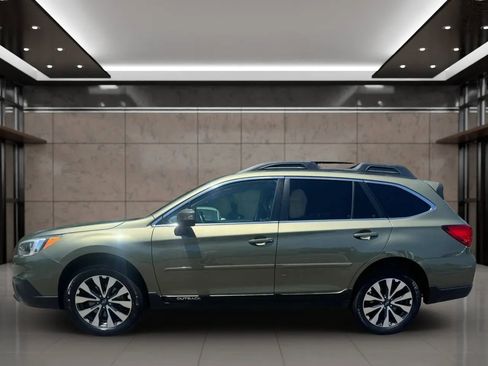Used 2016 Subaru Outback 3.6R Limited AWD/4WD image 3