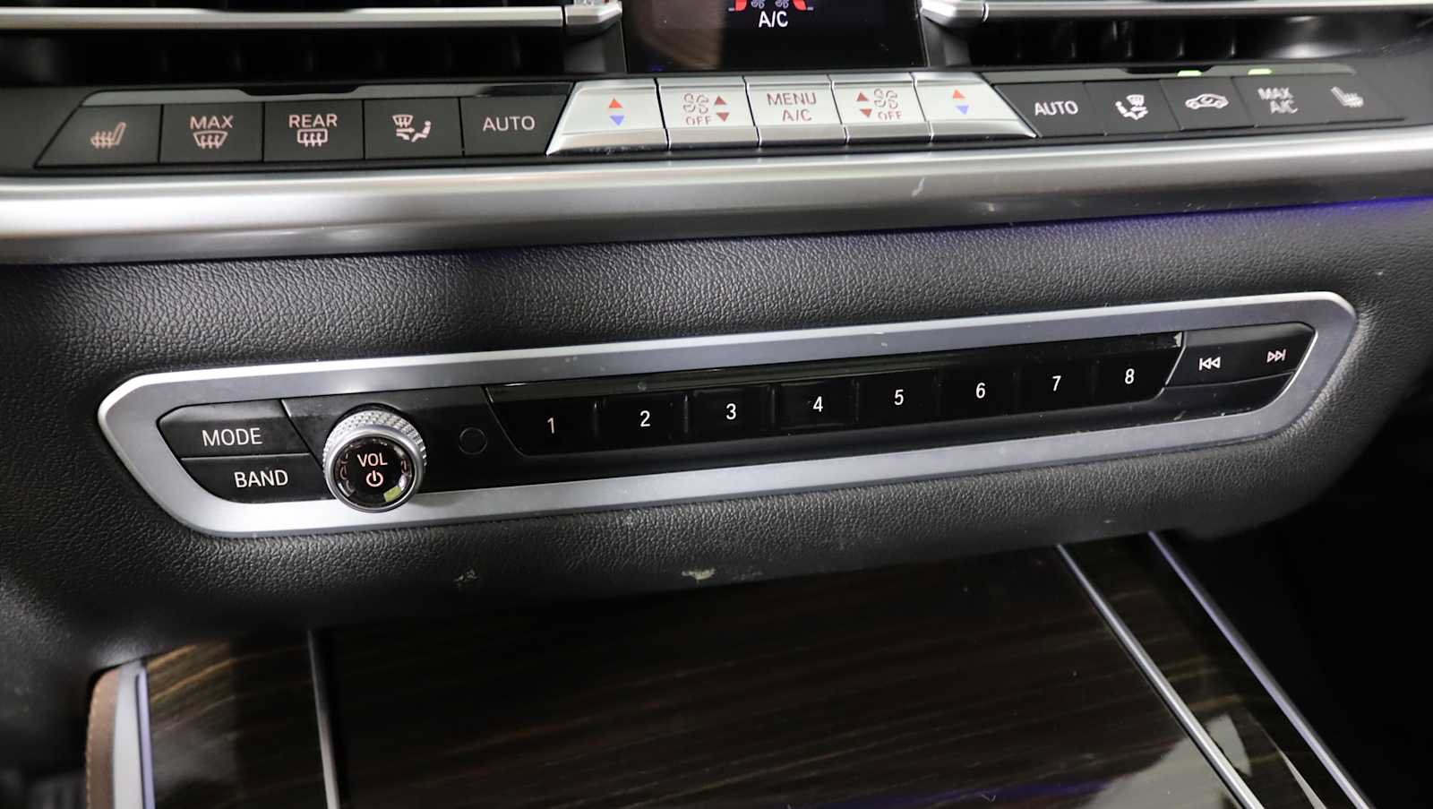 Used 2020 BMW X5 xDrive40i w/ Premium Package AWD/4WD image 30