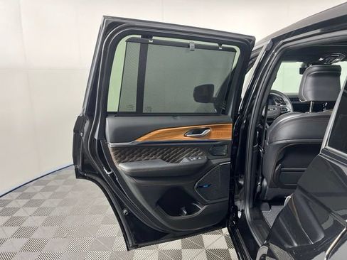 Used 2026 Jeep Grand Cherokee Summit w/ Adv Protech Group IV AWD/4WD image 40