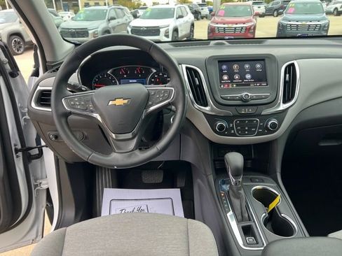 Certified 2023 Chevrolet Equinox LT w/ Driver Convenience Package image 19