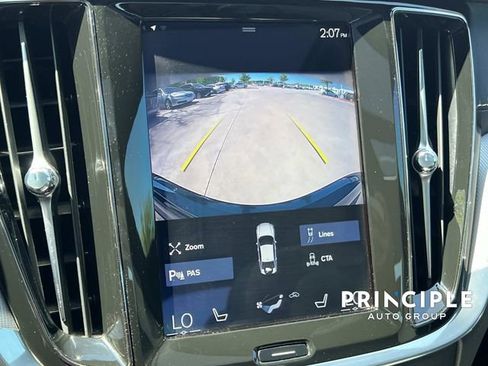 Used 2020 Volvo S60 T6 R-Design image 24