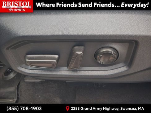 Used 2022 Toyota Tundra Limited AWD/4WD image 22
