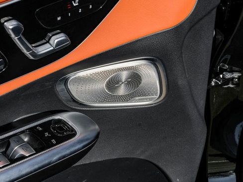 Used 2023 Mercedes-Benz GLC 300 4MATIC image 48