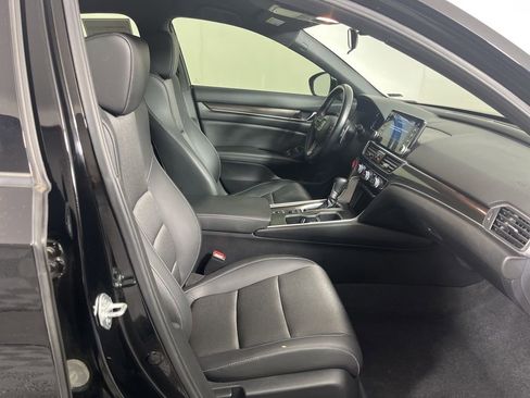 Used 2022 Honda Accord Sport image 8