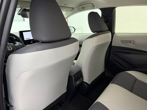 Used 2026 Toyota Corolla LE FWD image 30