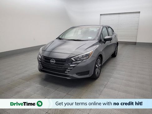 Used 2025 Nissan Versa SV FWD image 1
