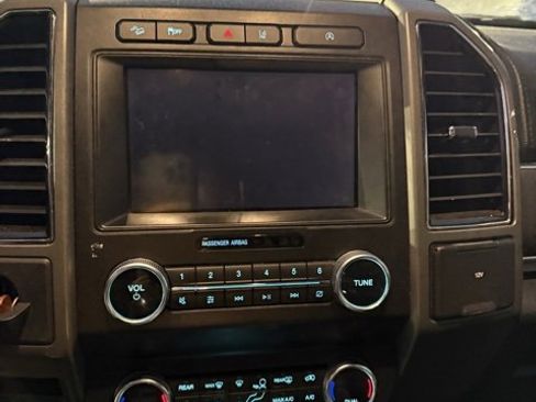 Used 2019 Ford Expedition XLT w/ Equipment Group 202A image 13