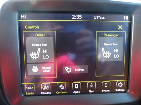 Used 2023 Jeep Renegade Altitude w/ Sun/Sound Group image 14