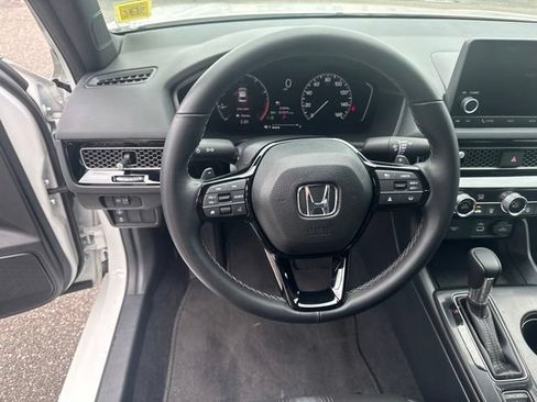 Used 2023 Honda Civic Sport image 14