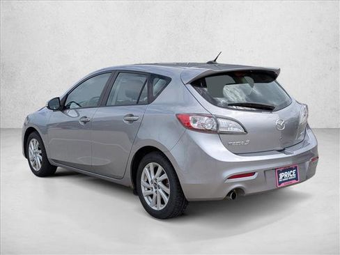Used 2013 MAZDA MAZDA3 i Grand Touring w/ Tech Pkg FWD image 8