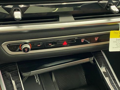 New 2026 BMW X5 M60i w/ Executive Package image 27