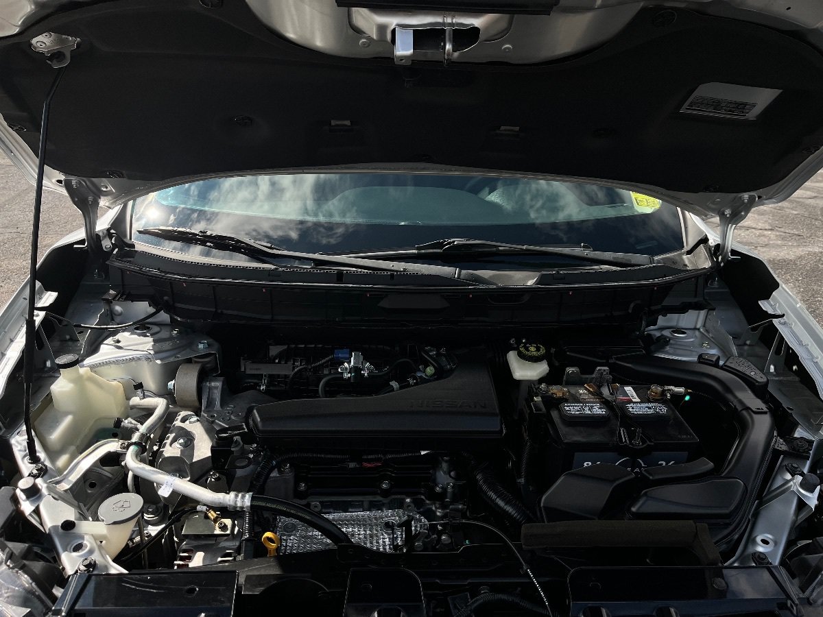 Used 2016 Nissan Rogue SV FWD image 37