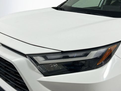 Used 2022 Toyota RAV4 XLE w/ Convenience Package image 11