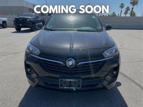 Used 2023 Buick Encore GX Select w/ Sport Touring Package FWD image 2