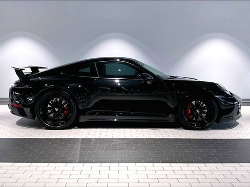 Used 2024 Porsche 911 Carrera S image 11