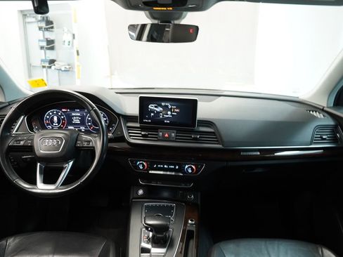 Used 2018 Audi Q5 2.0T Premium AWD/4WD image 18