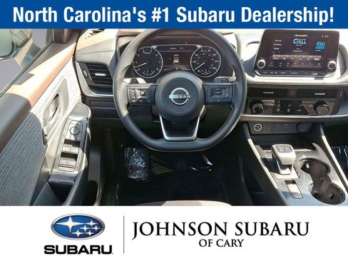 Used 2023 Nissan Rogue S AWD/4WD image 21