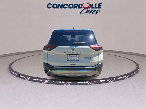 Certified 2021 Nissan Rogue Platinum AWD/4WD image 6