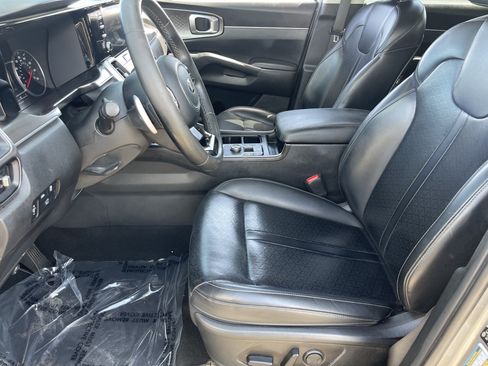Used 2021 Kia Sorento EX FWD image 18