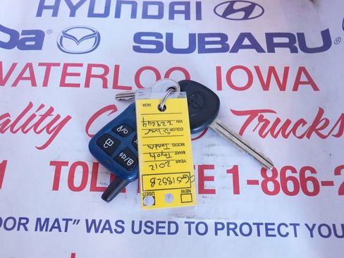 Used 2012 Toyota Tundra Limited w/ Memory Pkg image 40